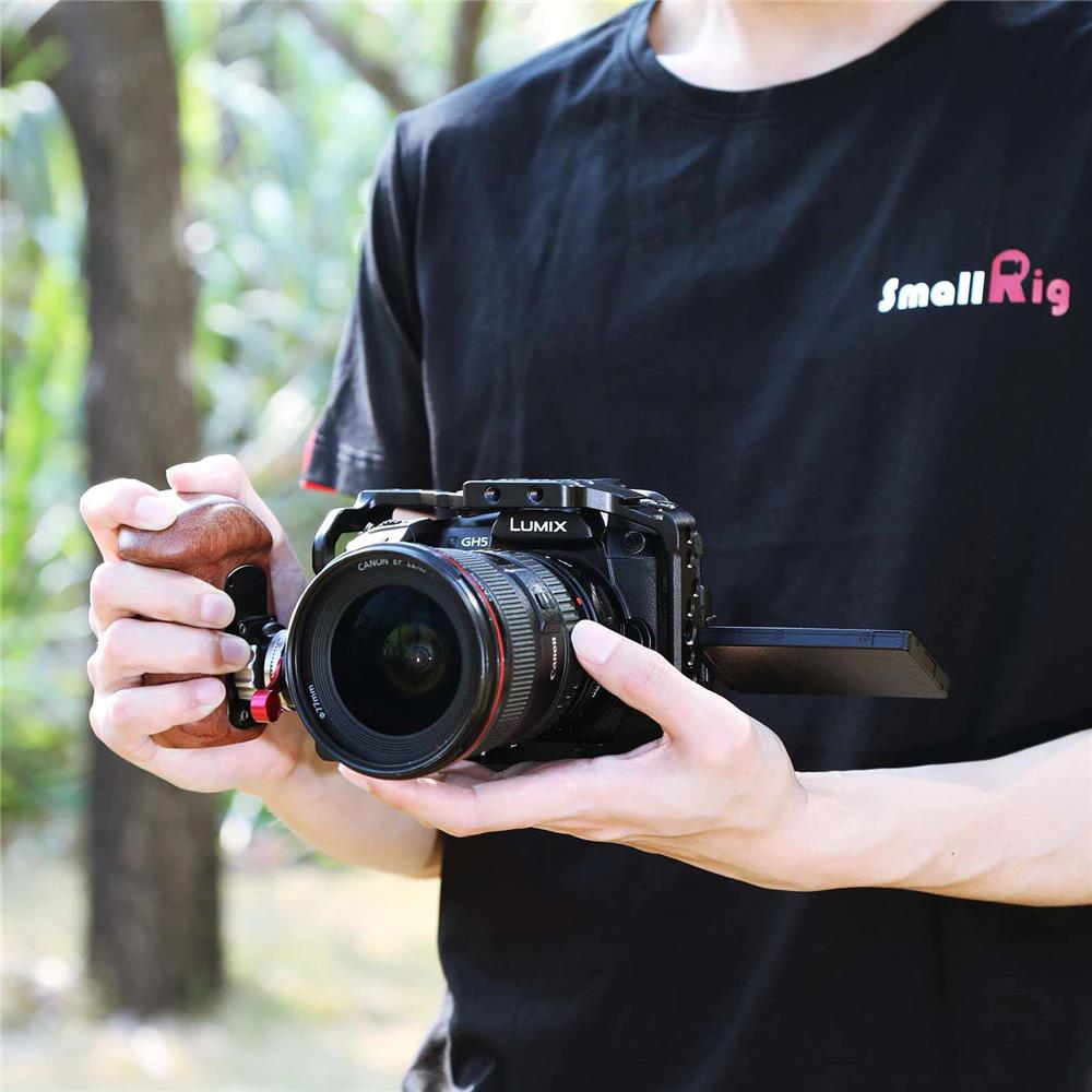 SmallRig_Right_Side_Wooden_Grip_with_NATO_Mount_2117_6__17217